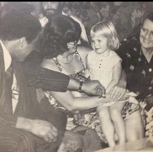 Meet your Posher, Corinne